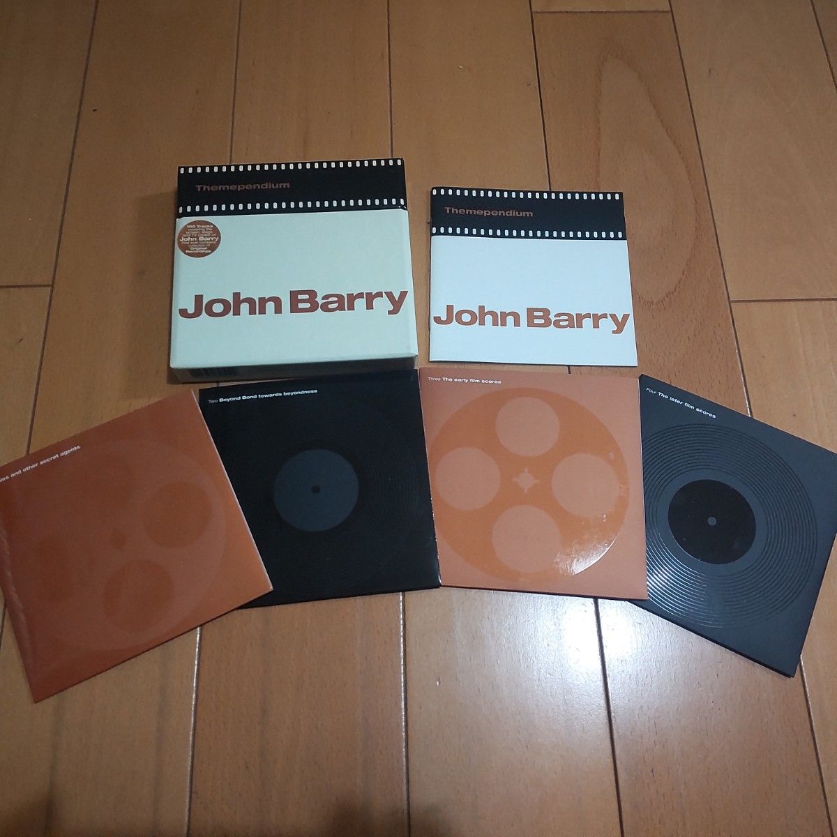 ジョン・バリー テーマペンディウム 輸入盤 中古 CD4枚組BOX 美品