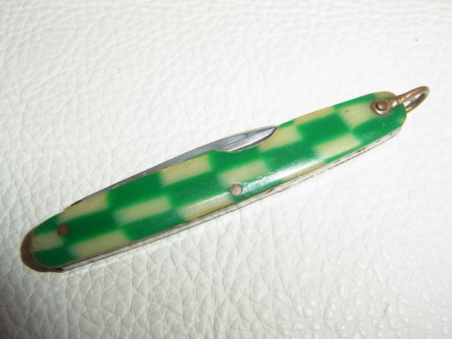 ■未使用 希少 1960年代■藤本保廣 （藤本保広）初期 東京ナイフ（ＹＡＸ刻印）　バンドル緑白格子模様 可愛いアクリル樹脂