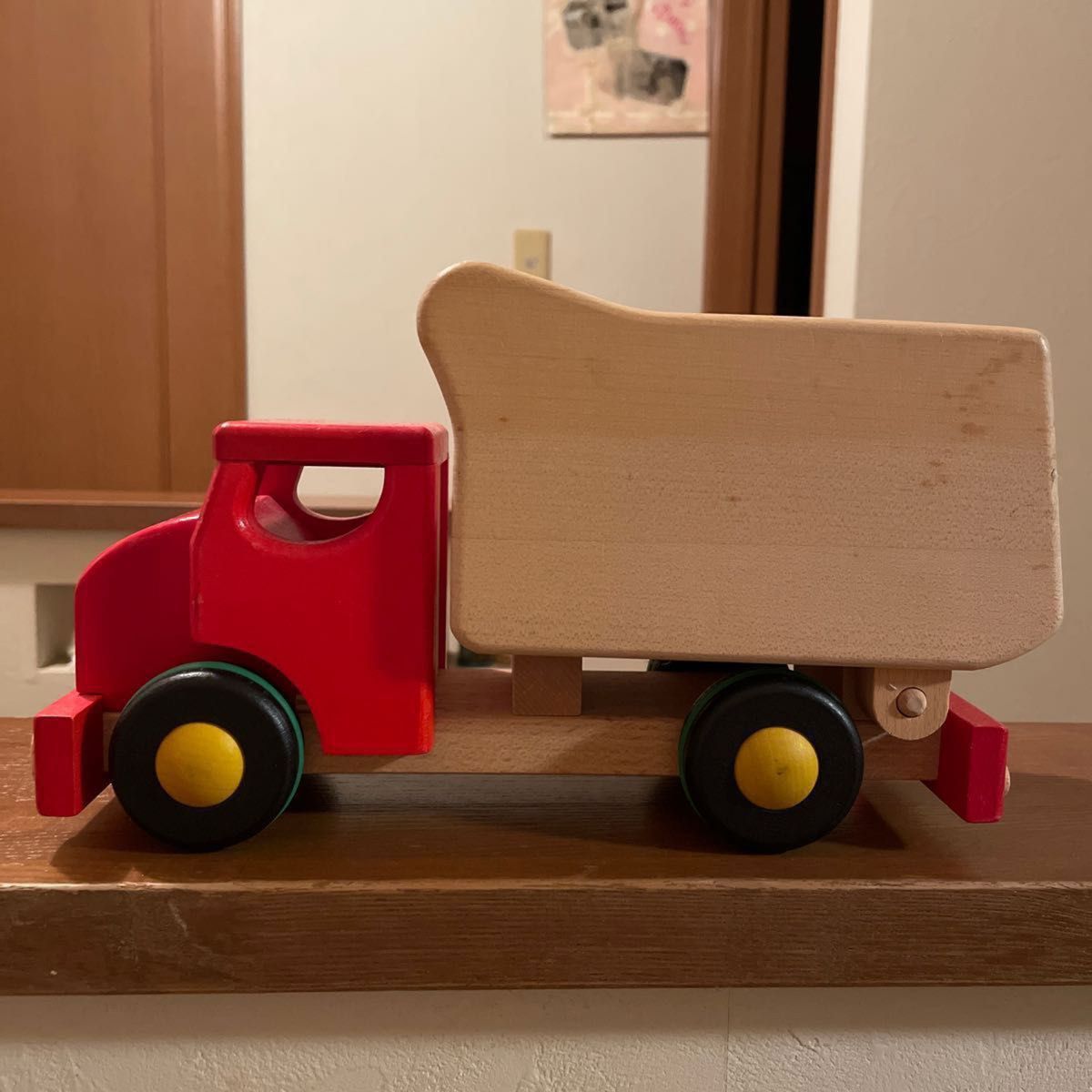 ボーネルンド 木のトラックとメーカー不明 木の犬型車 、馬型引き車　木のおもちゃ3点セット
