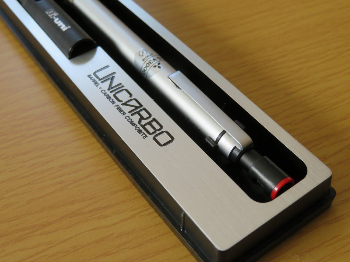 ◆三菱鉛筆：製図用シャープペン Hi-uni SHARP ハイユニ Ｍ5-3051FF 銀 0.5mm　箱入り _画像4