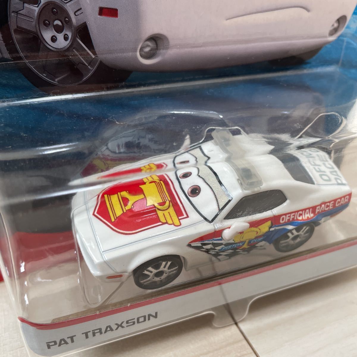  Mattel The Cars PAT TRAXSON накладка тигр ksonMATTEL CARS миникар герой машина официальный темп машина поршень cup 