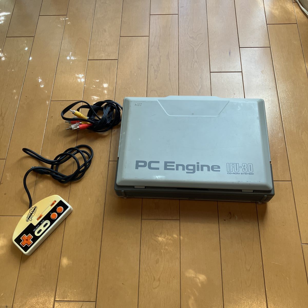 PCエンジン IFU-30 CD-ROM SYSTEM 動作確認済み　美品　INTERFACE UNIT、AVコード、コントローラ付き