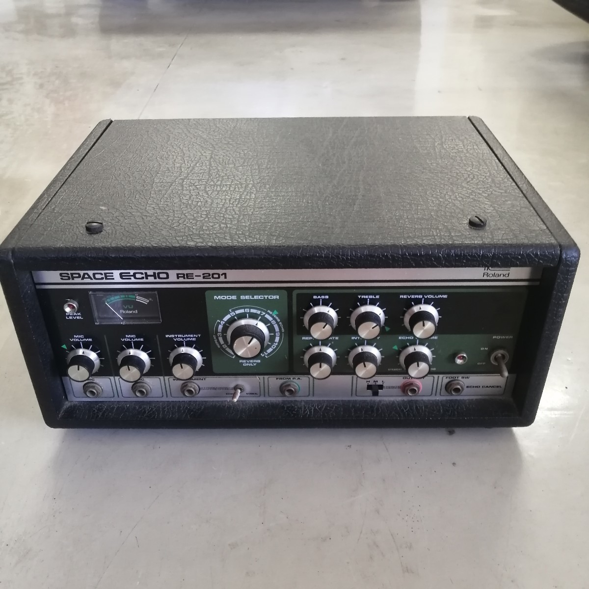 ROLAND RE-201 SPACE ECHO 動作品-