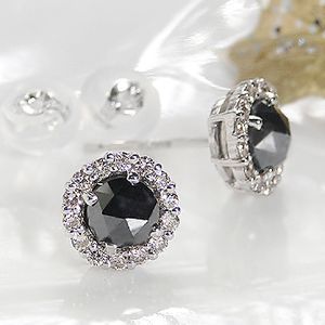 k18WG ホワイトゴールド ブラックダイヤモンド ピアス 0.80ct AAAクラス ダイヤモンド取巻き pia001_画像1