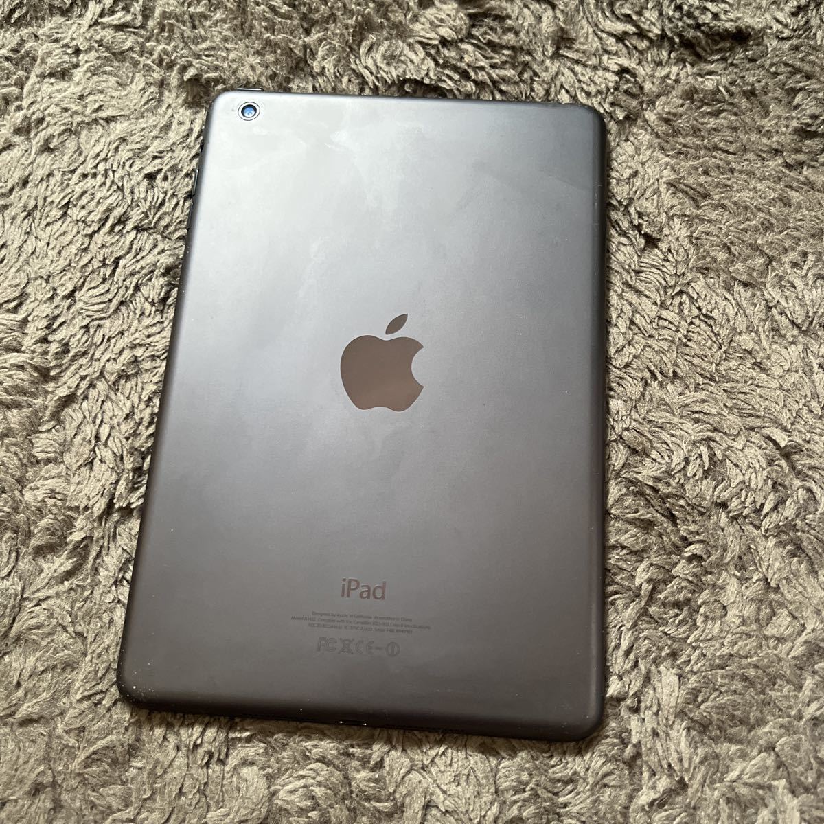 中古Apple iPad mini Wi-Fi 16GB ブラック　MD528J/A_画像2