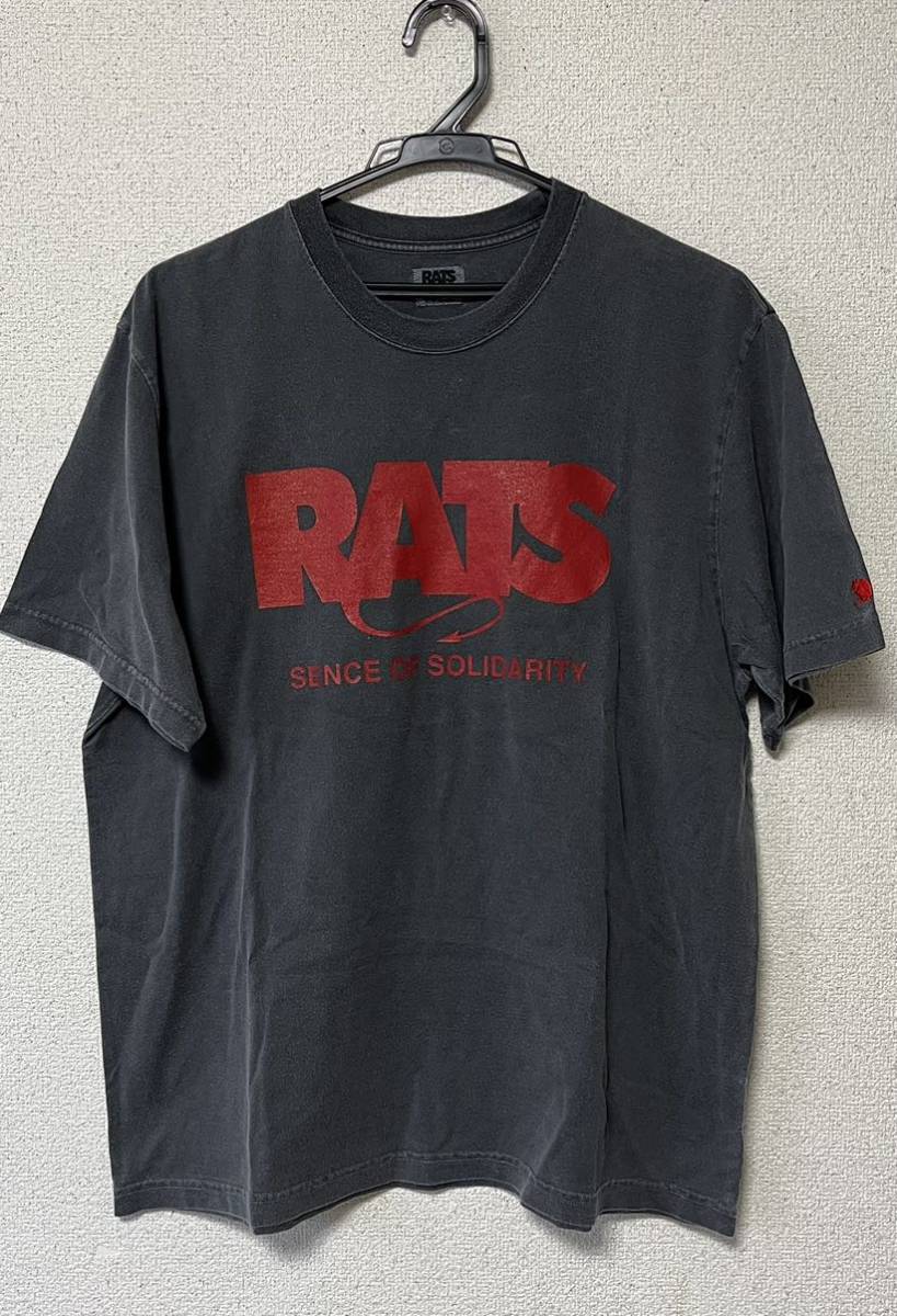 RATS ラッツ RED TAG TEE BOX LOGO Tシャツ Lサイズ ASH BLACK カットソー 半袖 TEE ロゴ キャップ ジャケット pants rats WAY OF LIFE _画像1