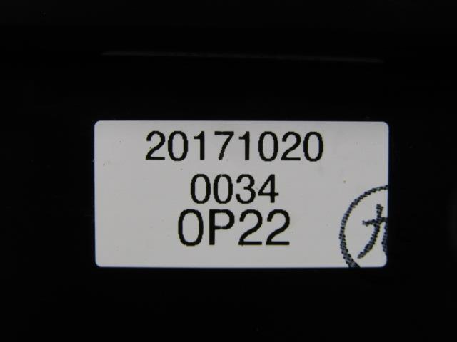 ジャパンタクシー NTP10 リアルームランプ シートヒータースイッチ付 81360-15030-B0 送料【S】_画像4