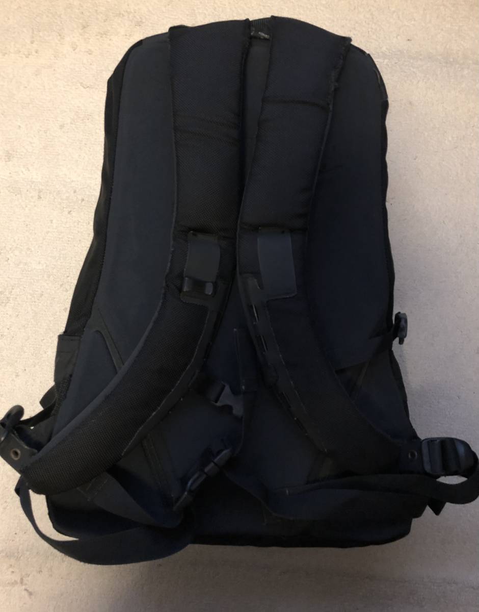 廃盤 カナダ製 オリジナル ARC'TERYX ARRO 16 アロー 廃盤 カナダ製 オリジナル ARC'TERYX ARRO 16 アロー