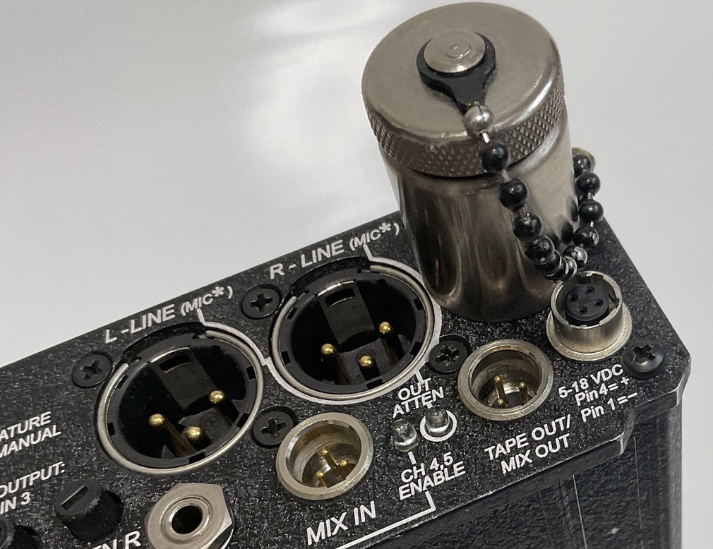 Sound Devices 302 マイクプリアンプ 3ch ポータブル フィールド Sound Devices 302 マイクプリアンプ 3ch ポータブル フィールド
