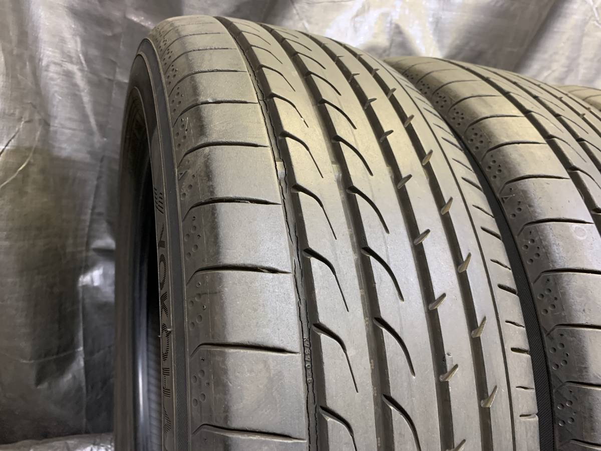 バリ溝 ヨコハマ 215/60R17 BluEarth RV-02 4本セット 中古タイヤ 215/60-17 C-HR カローラクロス オデッセイ RVR_画像2