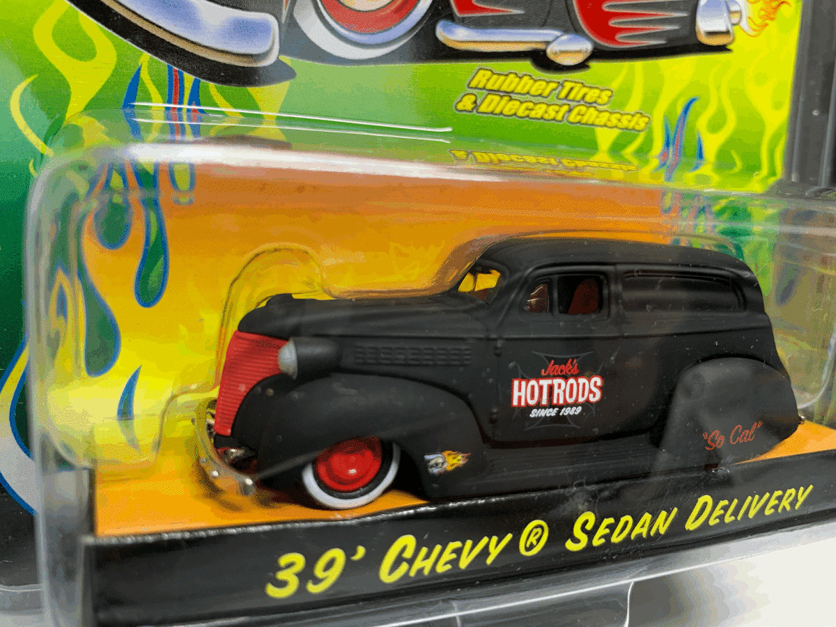 Jada Toys ROAD RATS 39' CHEVY SEDAN DELIVERY + Sweet LOW 01 Chevy Astro Van (9)_画像3