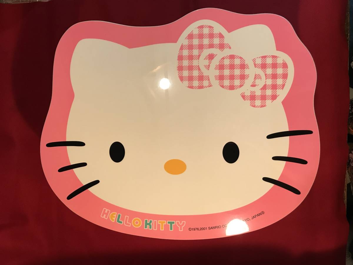 A6780●ちゃぶ台 折りたたみミニテーブル【ハローキティ HELLO KITTY】ピンク 約60×49×h29.5㎝ スレキズ汚れ、説明シール剥がれなどあり_画像2