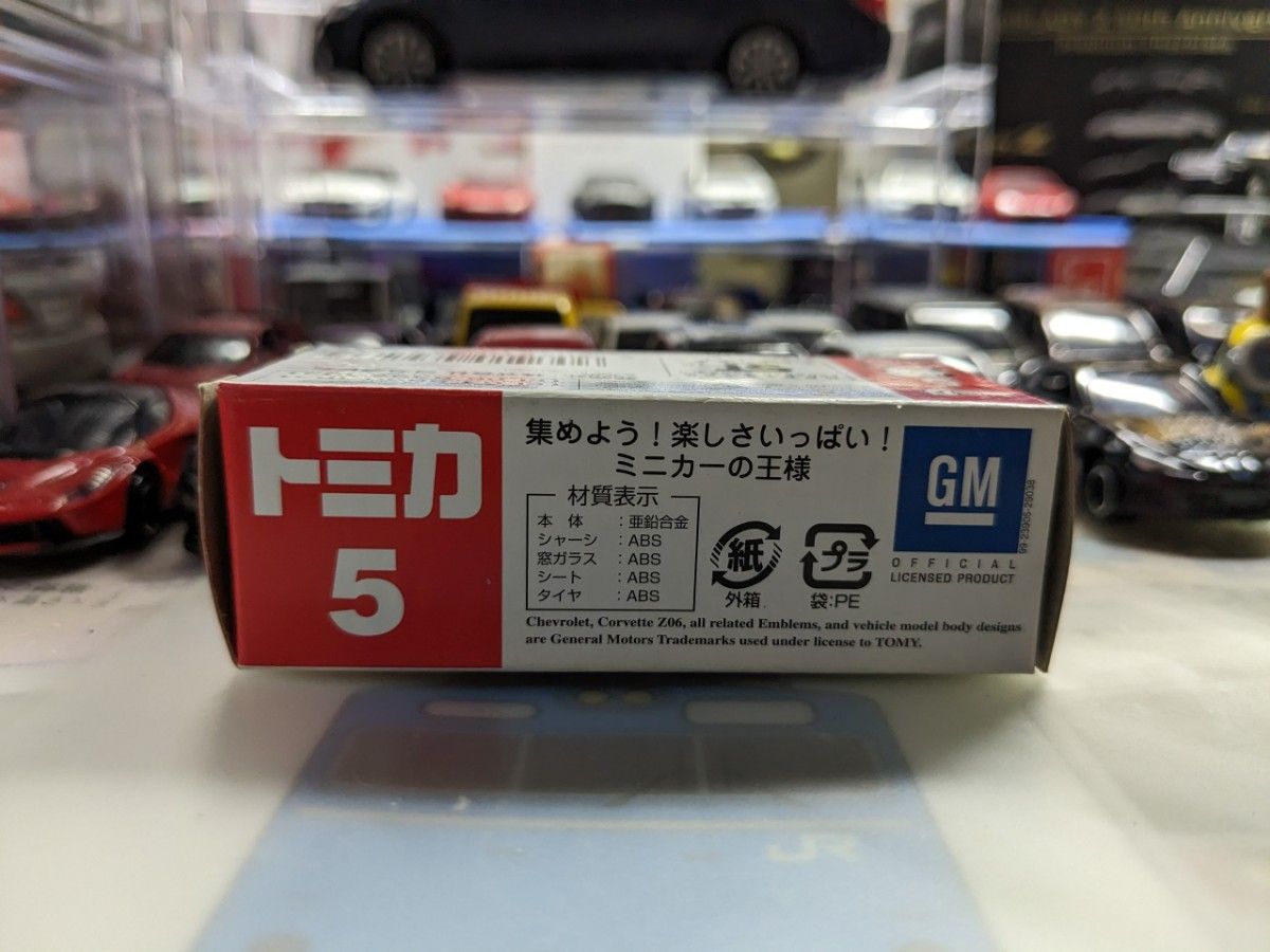 No.5 シボレー コルベット Z06 （箱） （ 1/64スケール トミカ 439233）