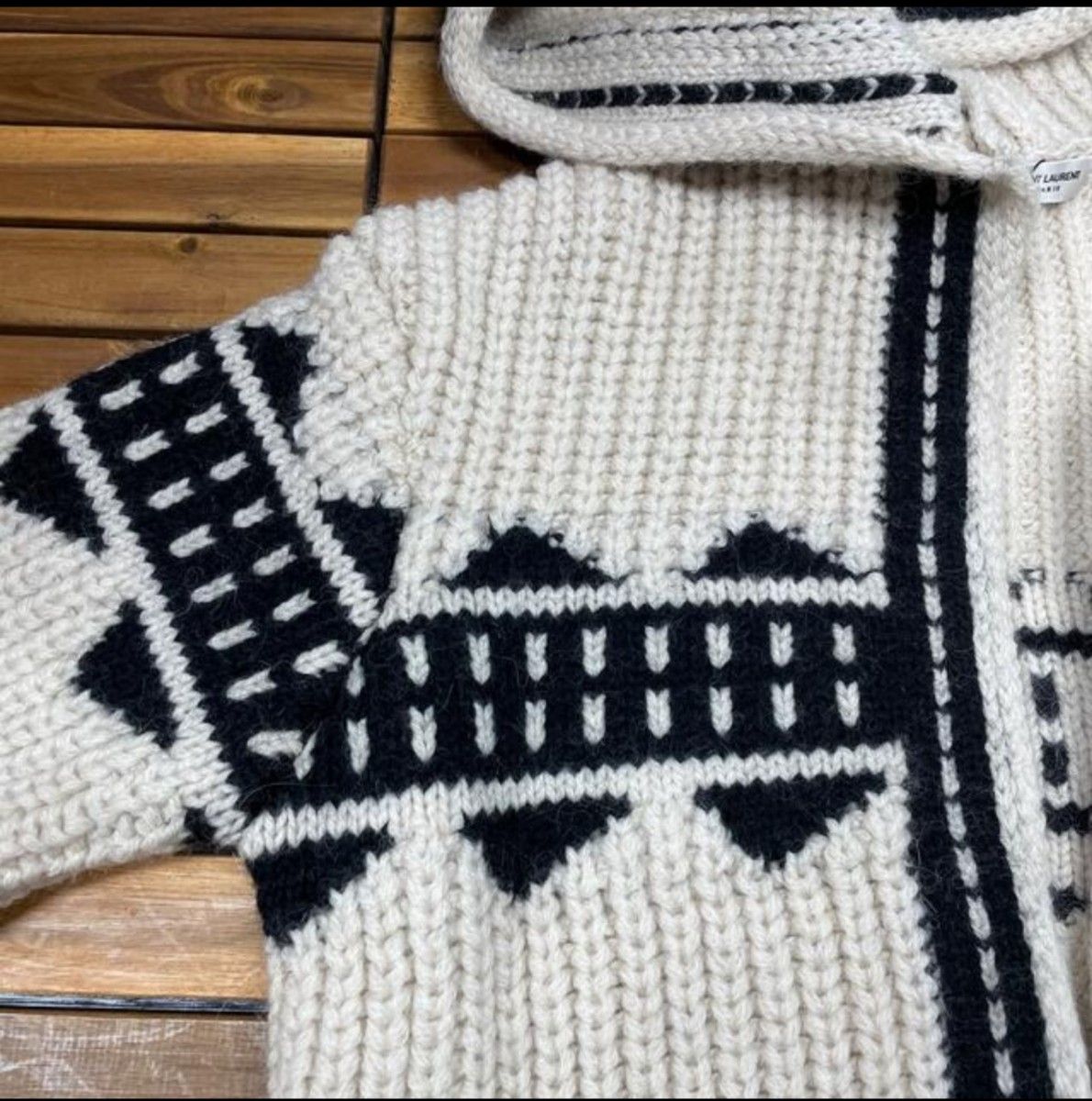SAINT LAURENT PARIS baja cardigan in jacquardバハ SAINT LAURENT PARIS baja cardigan in jacquardバハ