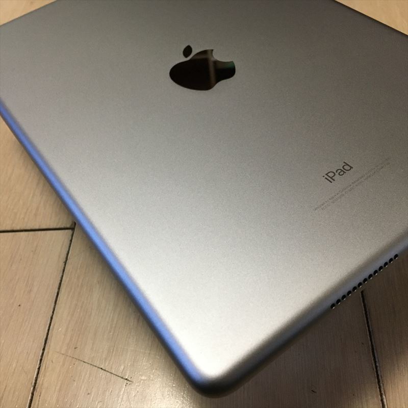 15日迄 411) Apple iPad 第6世代 WiFi 32GB シルバー-