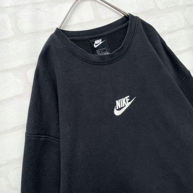 良デザイン】NIKE センターロゴ刺繍 スウェット トレーナー L 黒 人気