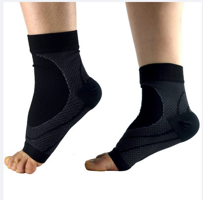  heel supporter pair neck supporter for sport .. pain pair bottom .... flat pair both pair entering ×2 set sole. pain left for foot right for foot M size 