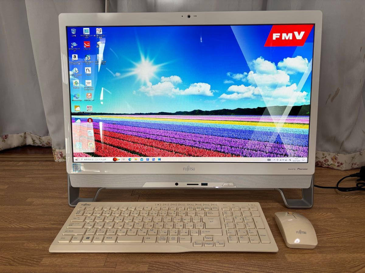 富士通一体型 PC/Core i7 6700T メモリ8GB HDD1TB Office テレビ搭載　極美品