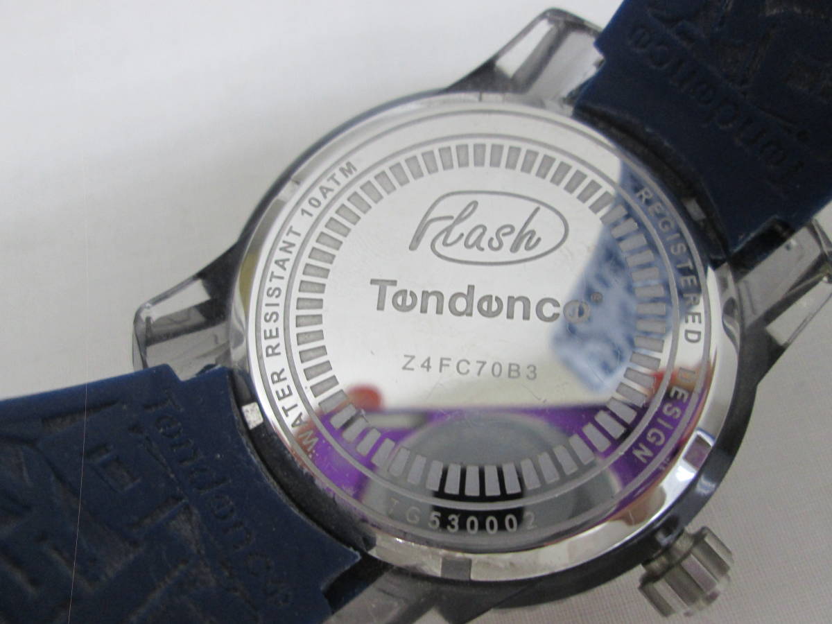 (91)♪Tendence テンデンス メンズ クォーツ 腕時計 ラバー アナログ TG530002 2023年10月電池交換済み 稼働品 _画像4