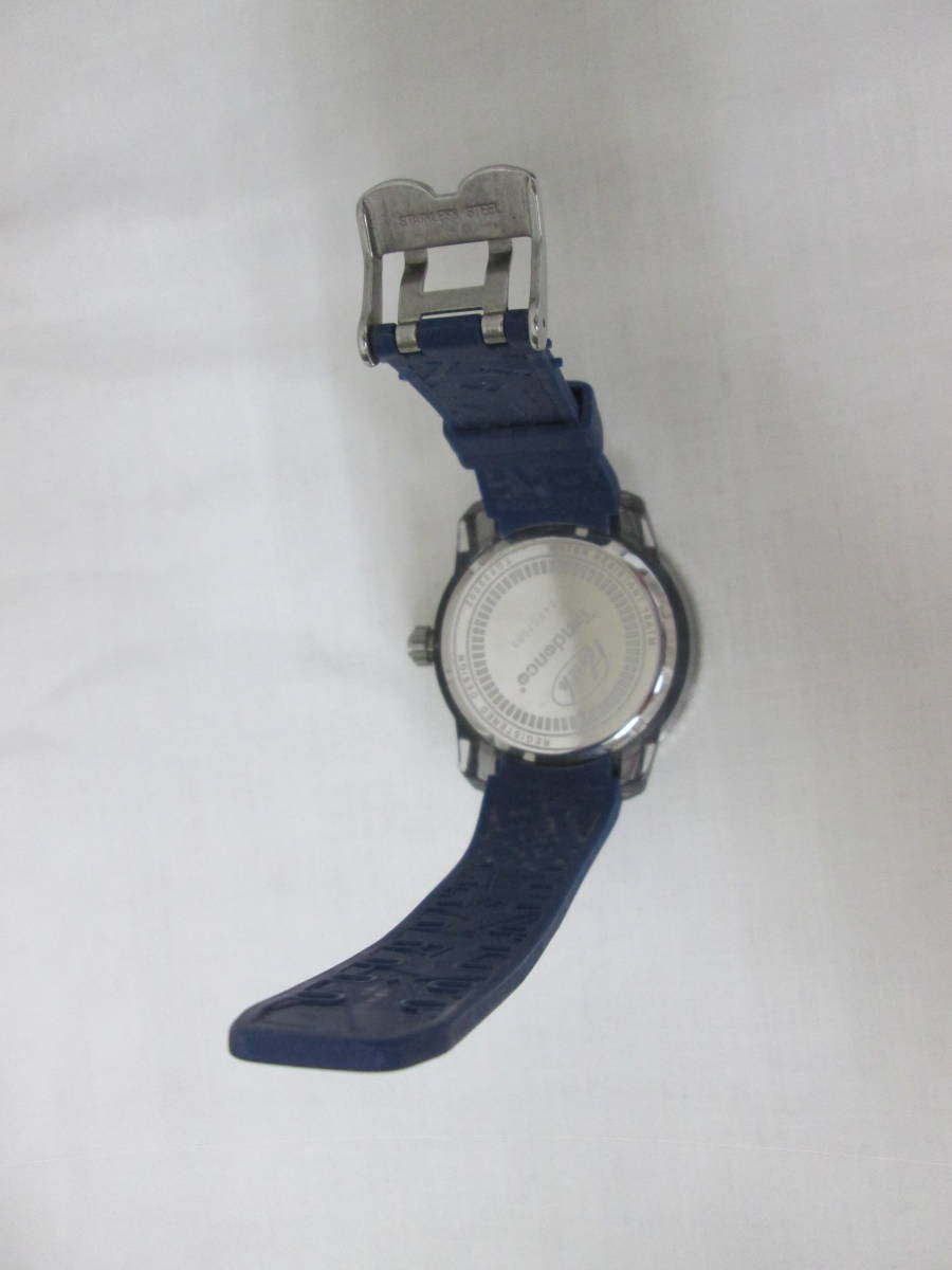 (91)♪Tendence テンデンス メンズ クォーツ 腕時計 ラバー アナログ TG530002 2023年10月電池交換済み 稼働品 _画像6