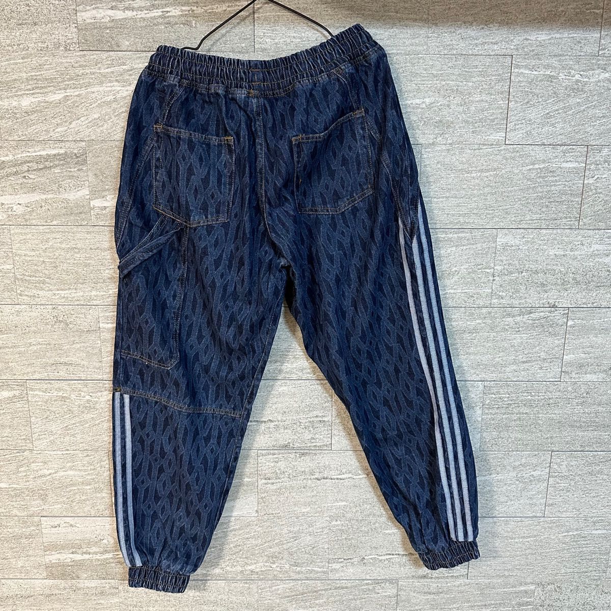 adidas IVY PARK モノグラム デニム トラックパンツ US L|Yahoo adidas IVY PARK モノグラム デニム トラックパンツ US L|Yahoo