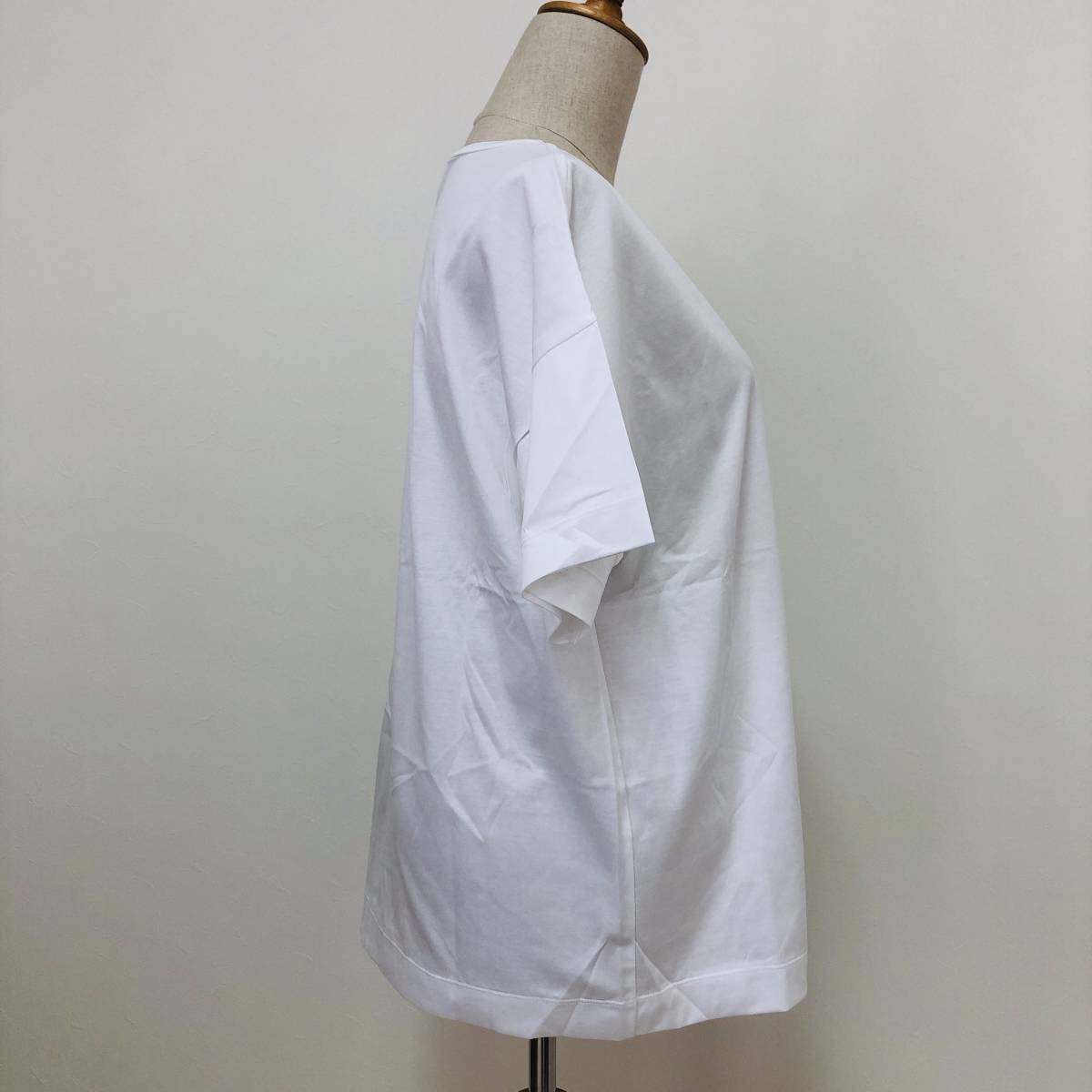 k1340 タグ付 AGIRLS Tシャツ 半袖 丸首 日本製 夏 綿100％ LL 白 無地 レディース 清潔感 万能 こなれ感 シンプルデイリーカジュアル の画像2