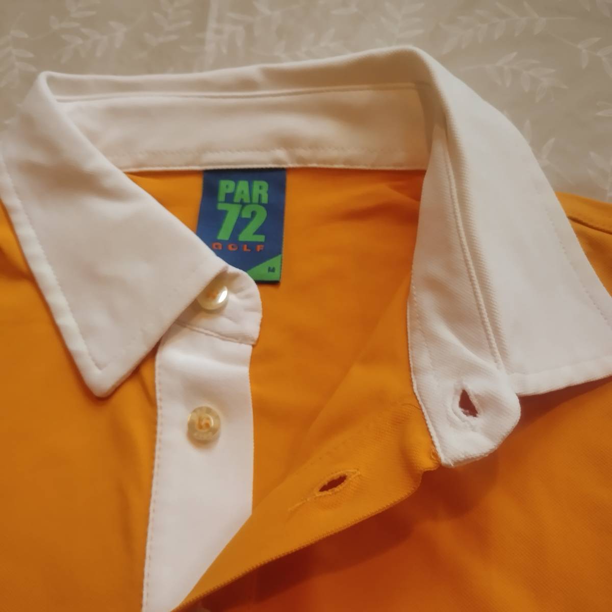 状態良好！　PAR72　パーセッタンタドゥエ　半袖シャツ　サイズＭ　ティポケット　やや光沢 オレンジ/ホワイト　しなやか　速乾超薄手生地_画像4