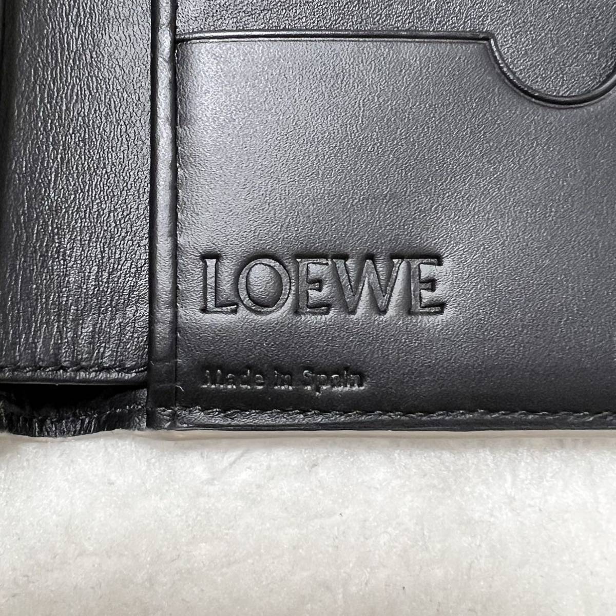 人気カラーの ロエベ LOEWE グレージュ 型押し リネン スタンプ