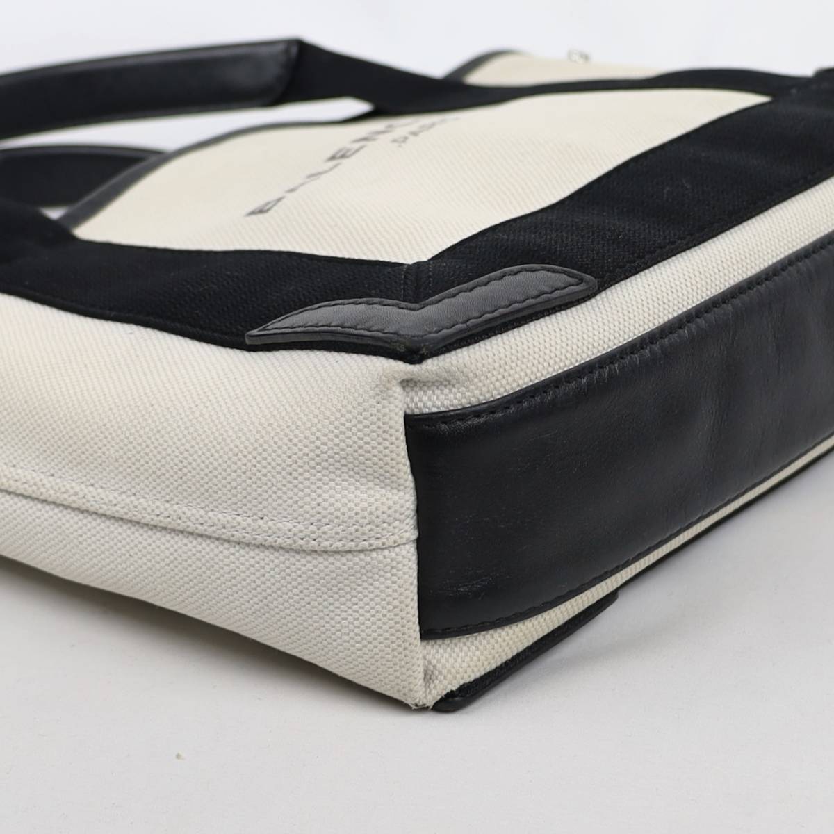 バレンシアガ カバスXS レザー 2WAY ハンドバッグ ブラック 4