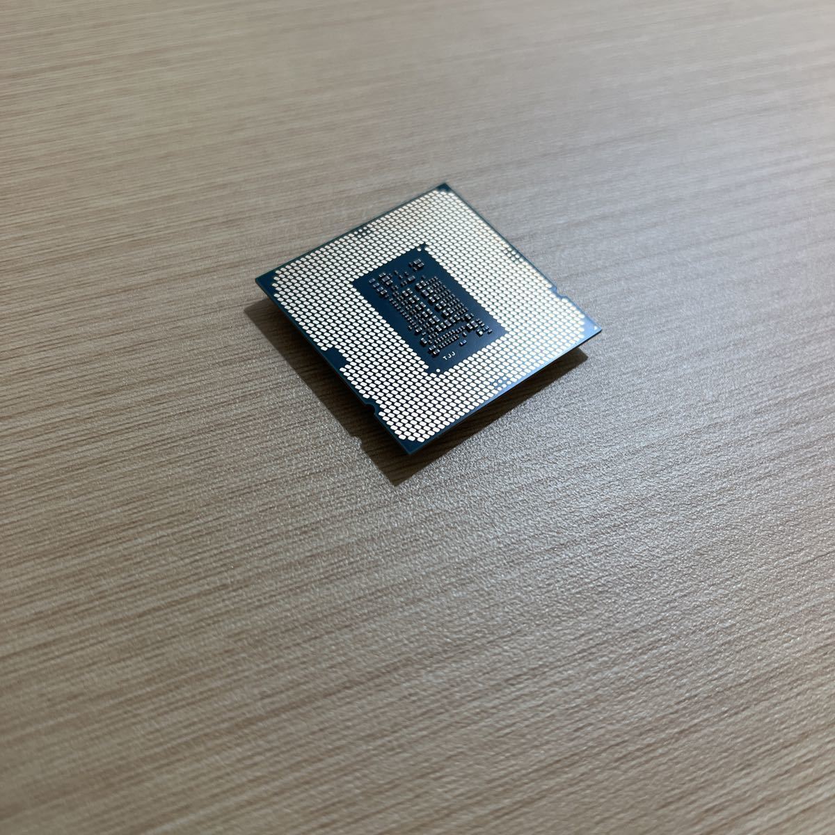 美品 Intel 第10世代 Core i5-10400F SRH3D (6コア 12スレッド MAX4.30GHz) LGA1200 動作品_画像4