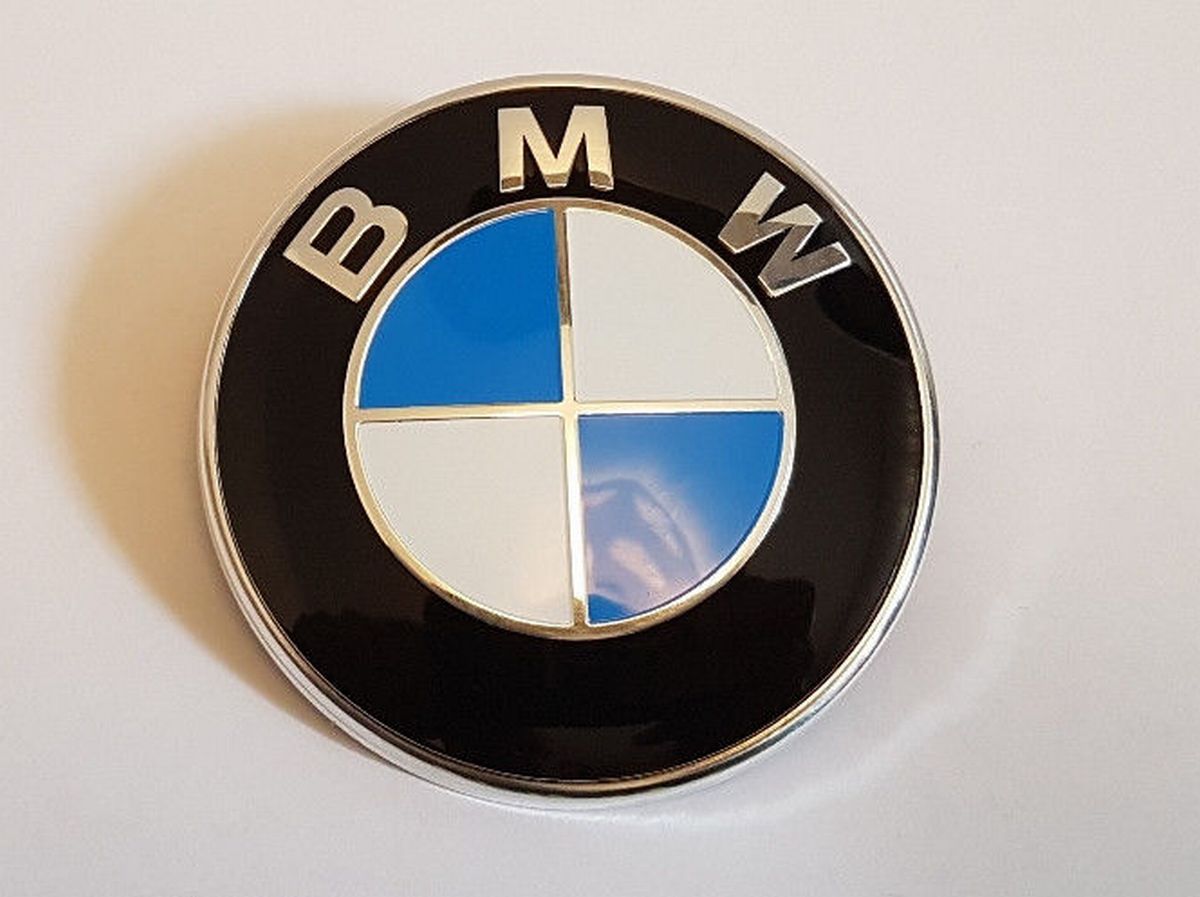 BMW 純正OE エンブレム 74mm リアエンブレム ホワイト/ブルー 汎用 F01F25E36E38E39E46E53E70E60E61E63E65E66E81E82E83E87E89E90E91E92E93_画像1