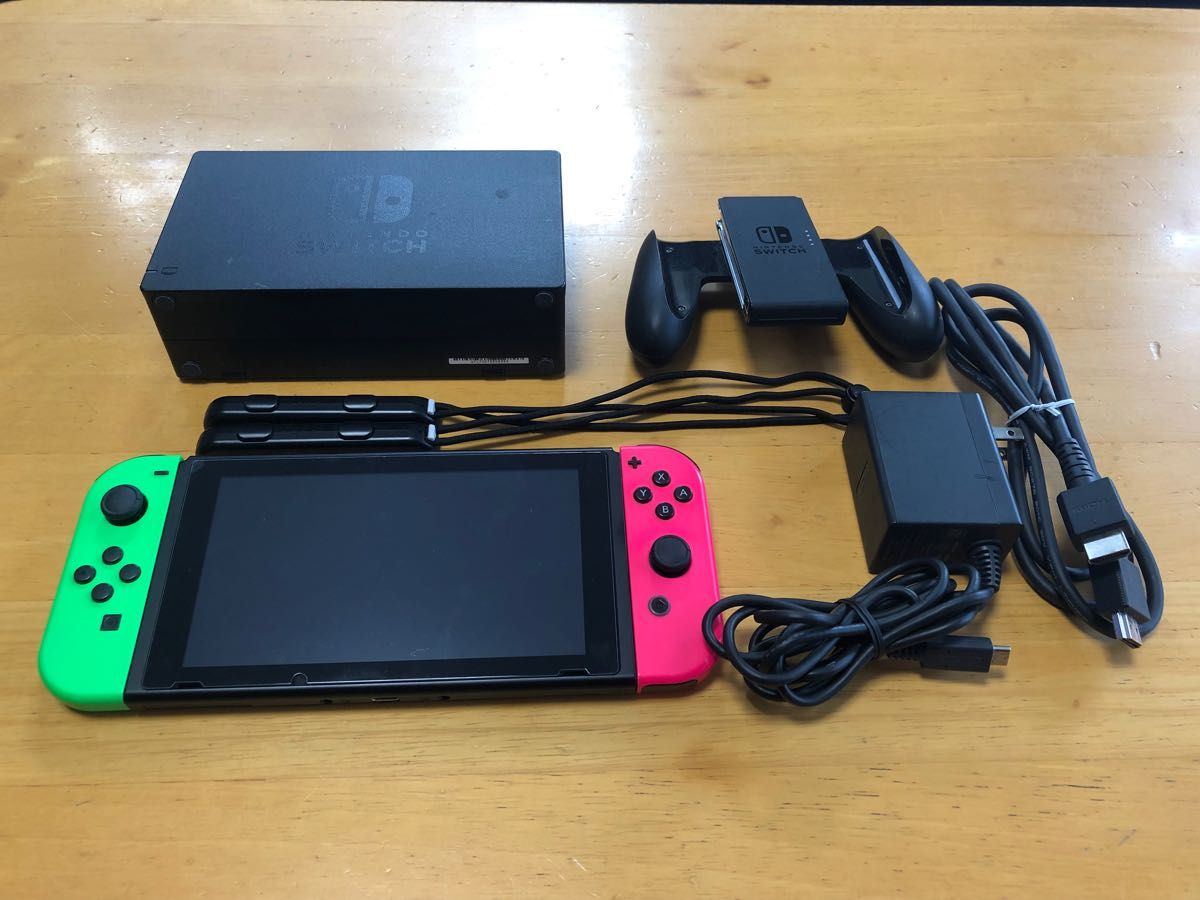 任天堂 ニンテンドースイッチ Switch 本体 旧型 2017年モデル 任天堂 ニンテンドースイッチ Switch 本体 旧型 2017年モデル