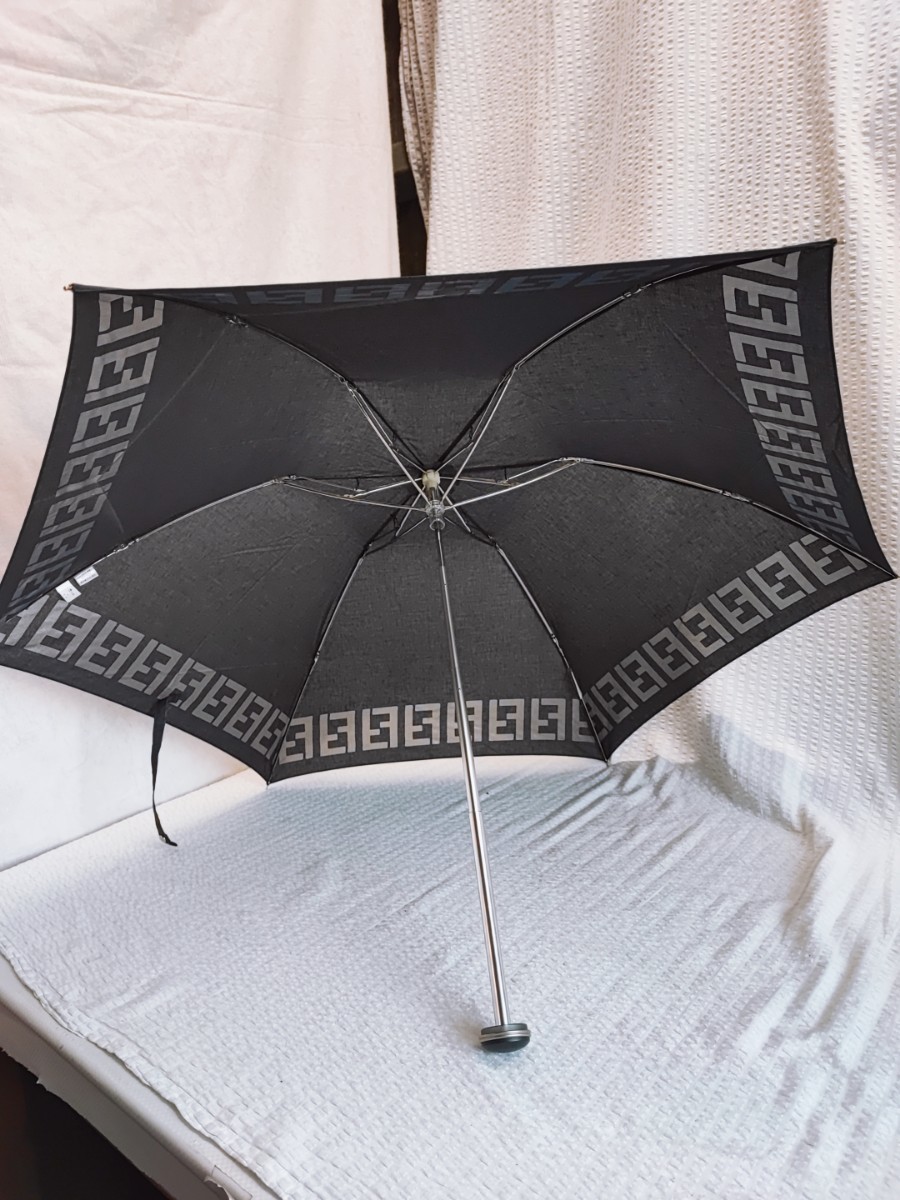 FENDI 折りたたみ傘 日傘 未使用 タグ付き フェンディ 折り畳み傘 傘