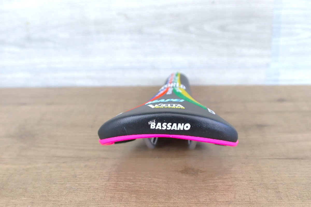 6300円 超貴重モデル! 超美品! selle BASSANO VUELTA セラ 6300円 超貴重モデル! 超美品! selle BASSANO VUELTA セラ