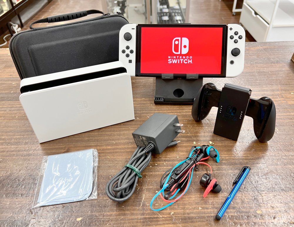 任天堂/ニンテンドー Nintendo Switch/ニンテンドースイッチ 有機EL＋アクセサリー HEG-S-KAAAA ホワイト ゲーム機 本体 動作確認済み
