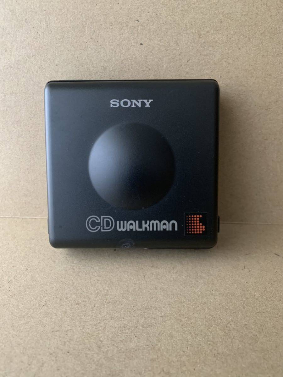 SONY CDウォークマン WALKMAN D-82_画像1