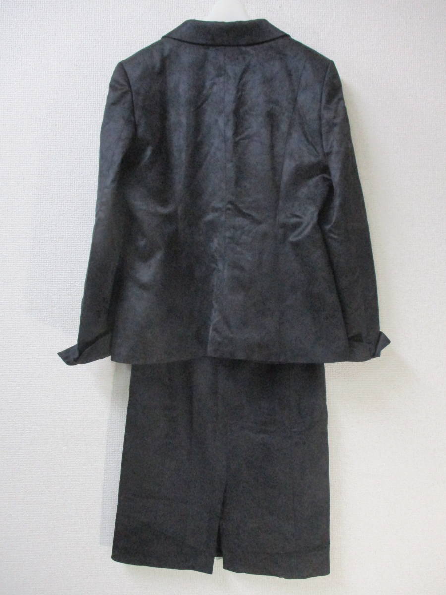 Ａｑｕａｓｃｕｔｕｍ　アクアスキュータム　レディース　スーツ　サイズ１０　黒　（株）レナウン　MADE　IN　JAPAN　日本サイズ１１号_画像2