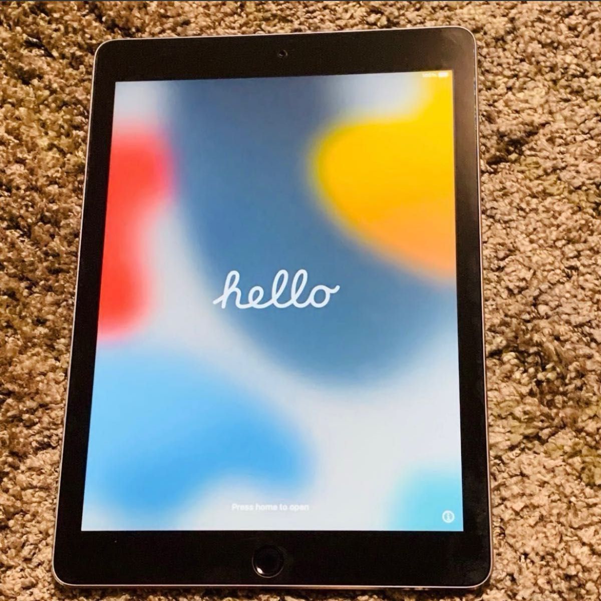 iPad Air2 Wi-Fiモデル 64GB Office導入-