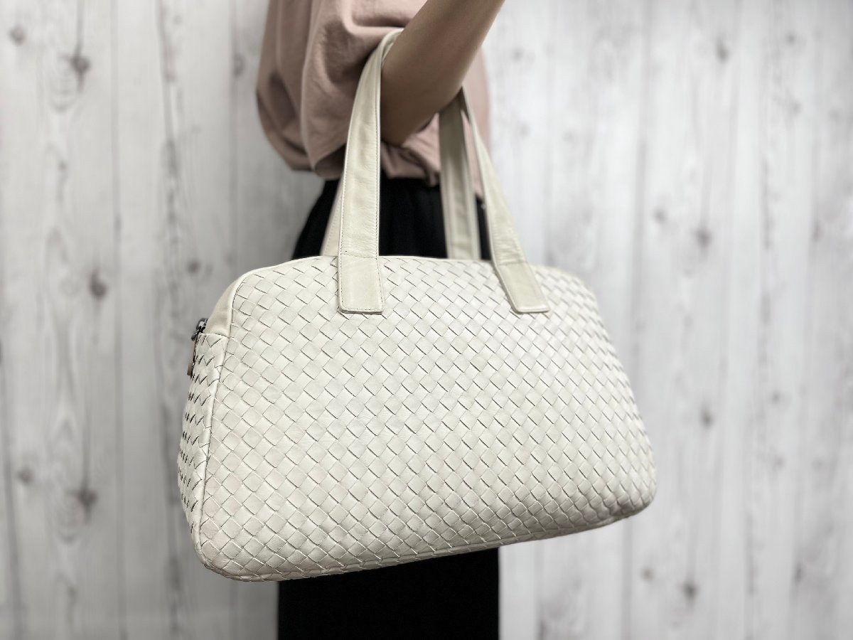 極美品 BOTTEGA VENETA ボッテガヴェネタ イントレチャート トート