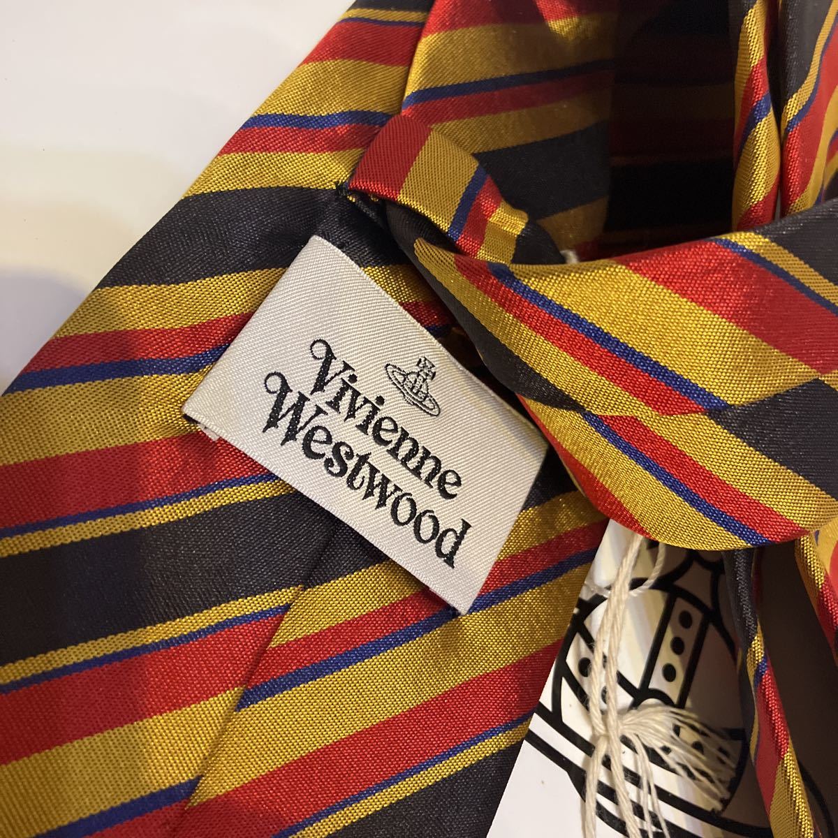  включая доставку * новый товар * стоимость -19800 иен Vivienne Westwood Италия производства галстук золотой желтый шелк 100%..8.5. Vivienne Westwood Vivian 