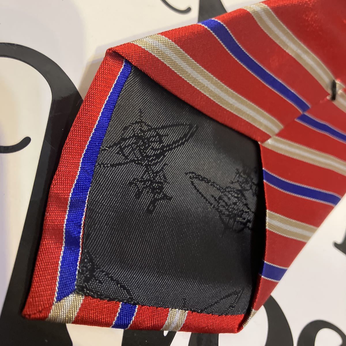  включая доставку * новый товар * стоимость 19800 иен Vivienne Westwood Италия производства галстук красный синий B шелк 100%..8.5. Vivienne Westwood Vivian 