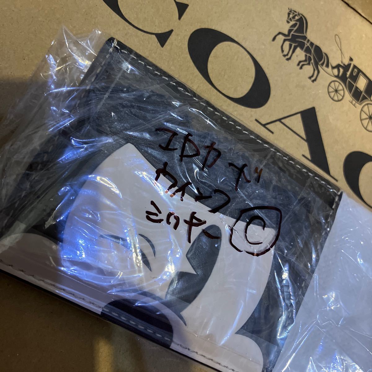 送料込 新品 COACH X ディズニー100周年コラボ 定期入 ウィンク 送料込 新品 COACH X ディズニー100周年コラボ 定期入 ウィンク