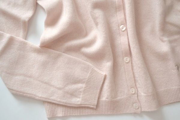 意大利TWINSET雙人套裝◆溫暖可愛的TWS標誌開衫·柔和溫柔的粉紅色 原文:イタリアTWINSETツインセット◆温かキュートTWSロゴカーディガン・パステル優しいピンク