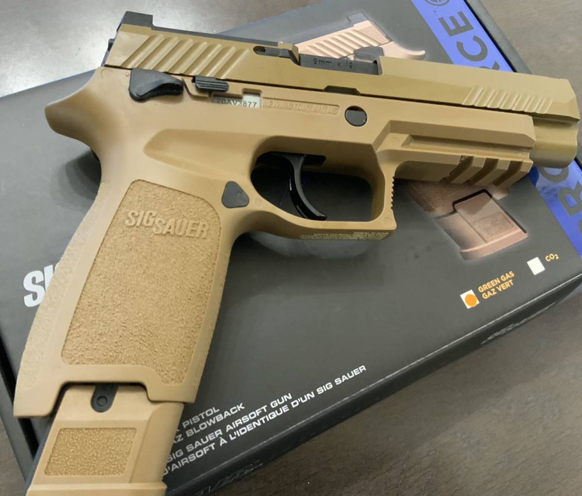 SIG AIR/VFC P320-M17 ガスブローバックピストル (Official Licensed) _画像3