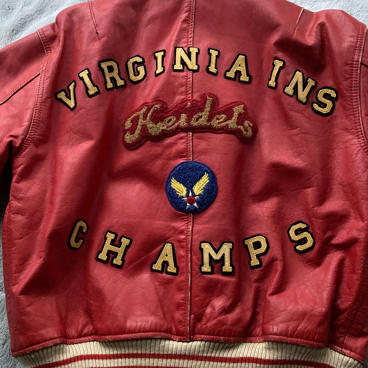 超希少　AVIREX レザージャケット VIRGINIA CHAMPS 赤革　スタジャン VARSITY ヴィンテージ