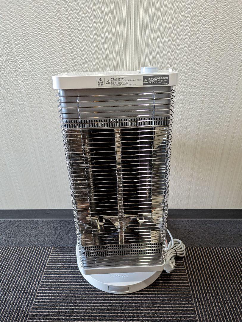 税込) DAIKIN ダイキン ERFT11ZS-W セラムヒート 遠赤外線暖房機 電気