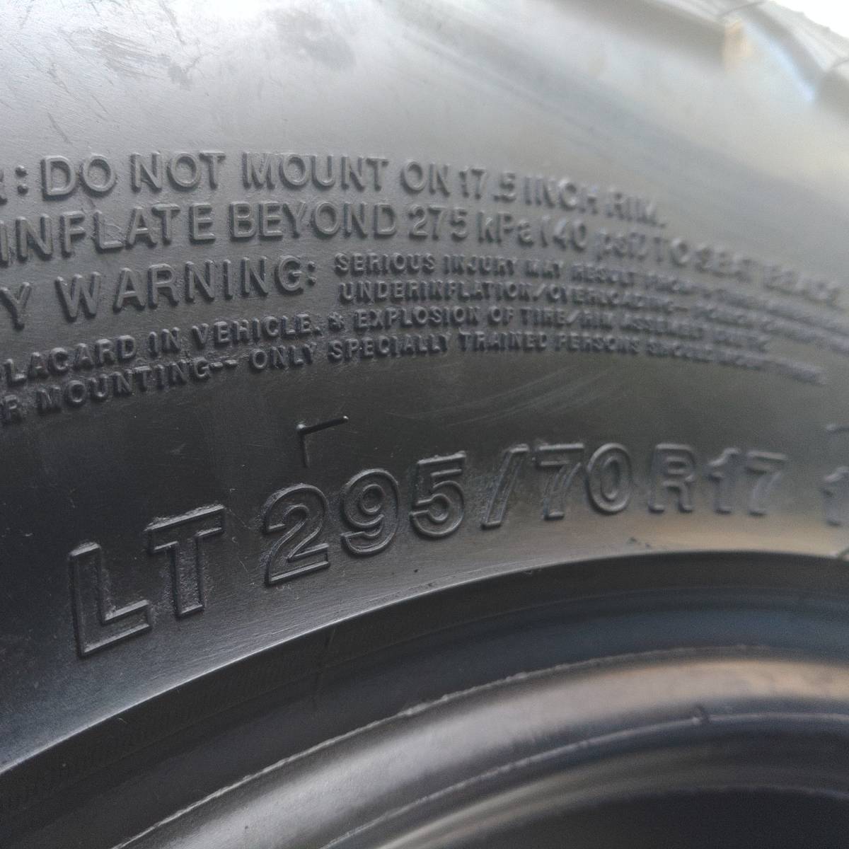 295/70R17LT 10pr 121/118 2021 год производства летние шины Yokohama 4шт.@ шероховатость гора spew groove Wrangler 