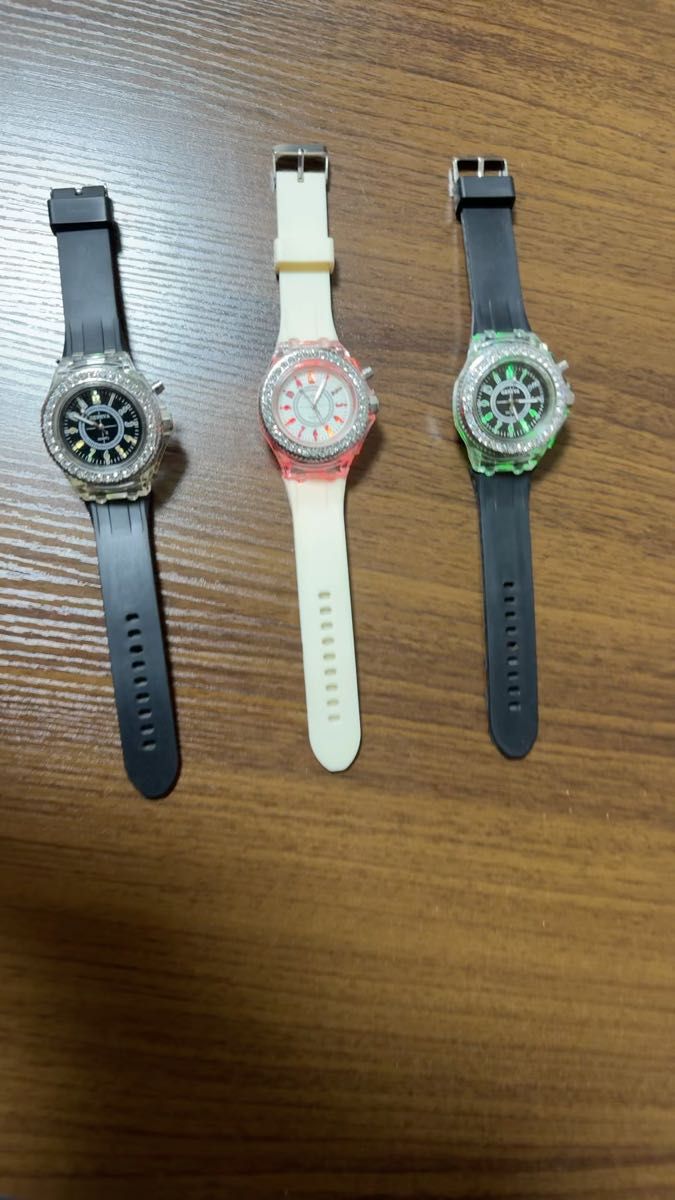 腕時計　光る　3本セット　ジャンク品