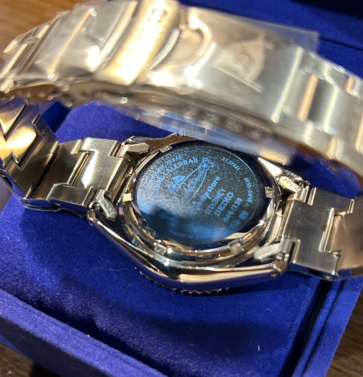 超希少SEIKO セイコー ディズニーストア限定130個 ダイバーズ 超希少SEIKO セイコー ディズニーストア限定130個 ダイバーズ