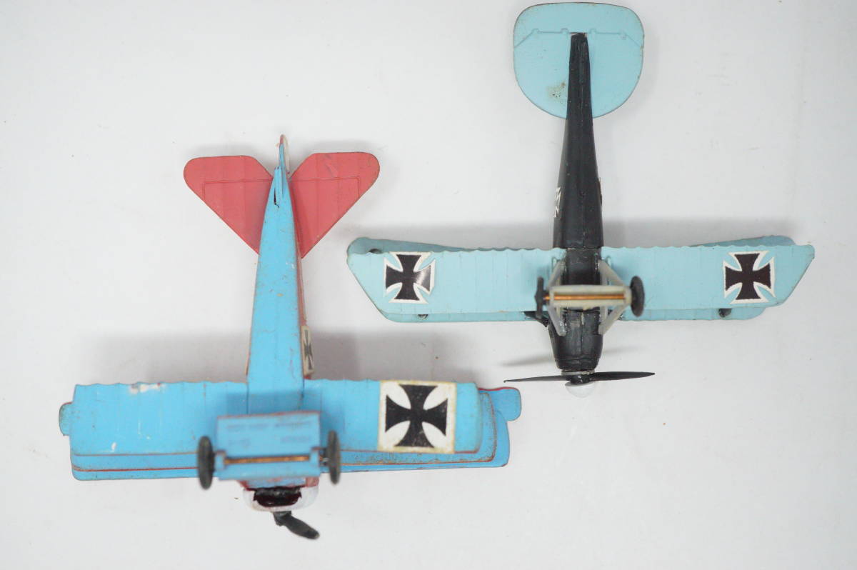玩具 歴史的な航空機のコレクション 古い飛行機、複葉機、三階建て飛行機 x5 1016D12の画像3